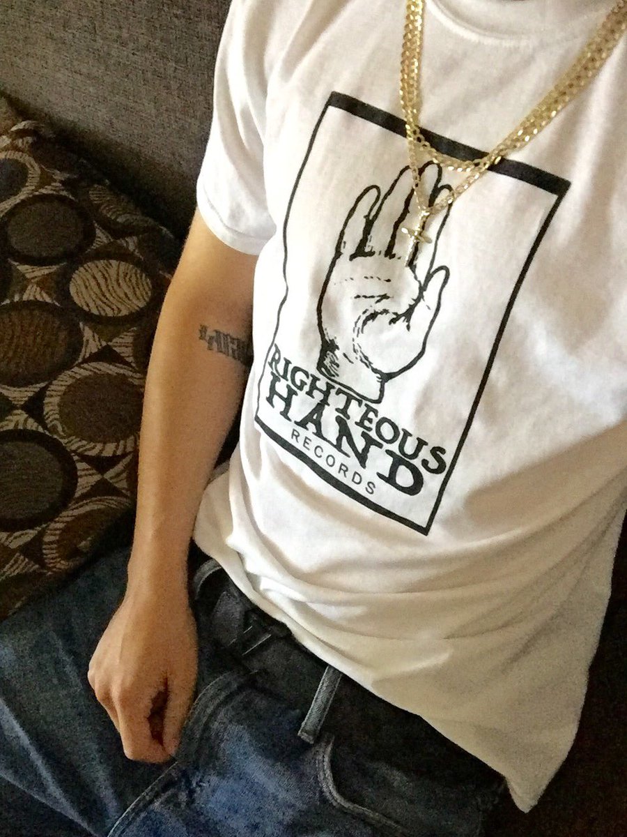DrewRill's tweet photo. She ask me if its Loud, She can smell it on my Clothes.  🔥

#RighteousHandRecords #StillLoud #SupportWhatYouRespect https://t.co/Ul6KcRF0CT