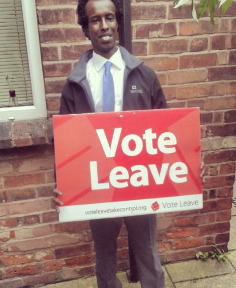 mgkaleem's tweet photo. I knew the EU referendum would get nasty but I never knew it would get this bad. Smh #Brexit #VoteLeave https://t.co/XZNOpevPXu