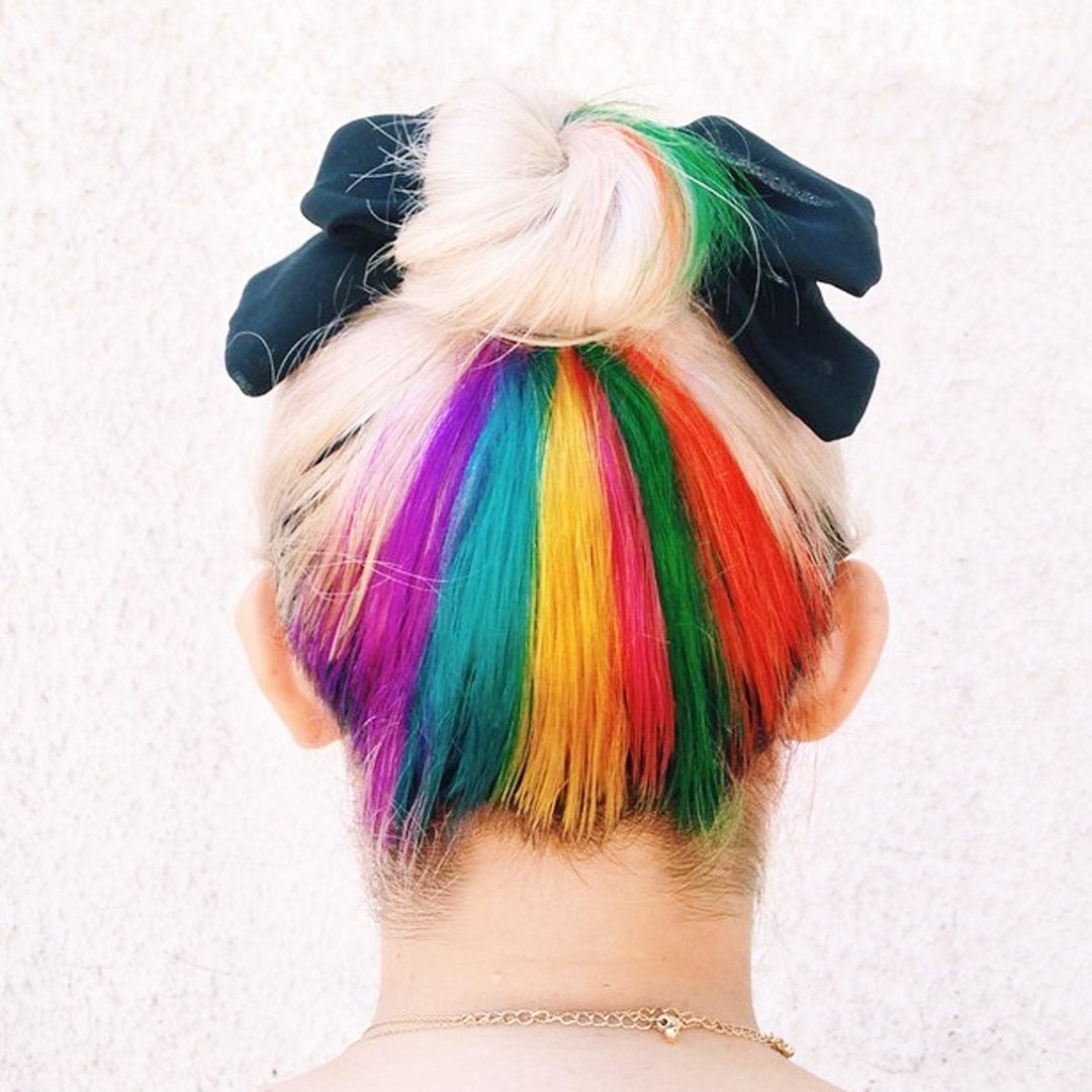 HarajukuLovers's tweet photo. #OMG! We are #drooling over this #SecretRainbow hair!!! 🌈#Business👔 on the top, #party🎉 underneath! https://t.co/oQ57iMBwHk