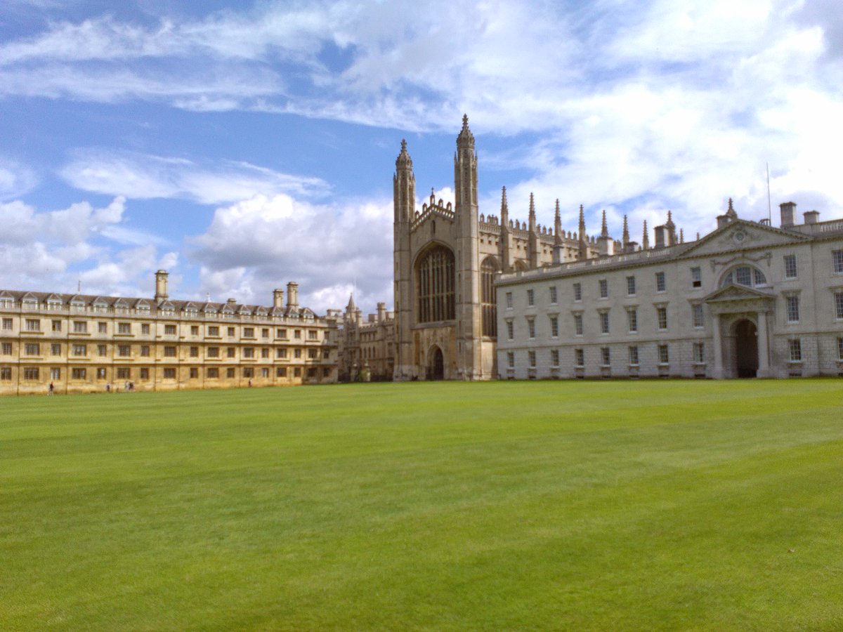 studentleadahs's tweet photo. Year 12 students had a wonderful time in #Oxbridge in their open days. Many thanks for the wonderful hospitality! https://t.co/fuLasmrobP
