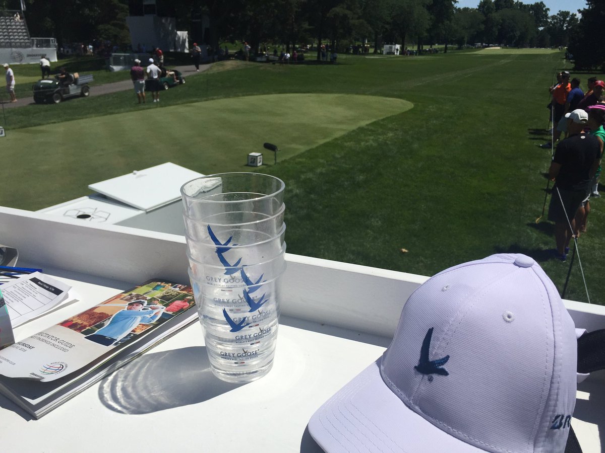 purpleraider01's tweet photo. Having great time @GreyGoose lounge at Bridgestone!! #ohiosummers #thirsty #drink responsible #firestone https://t.co/QlJz45iTZ0