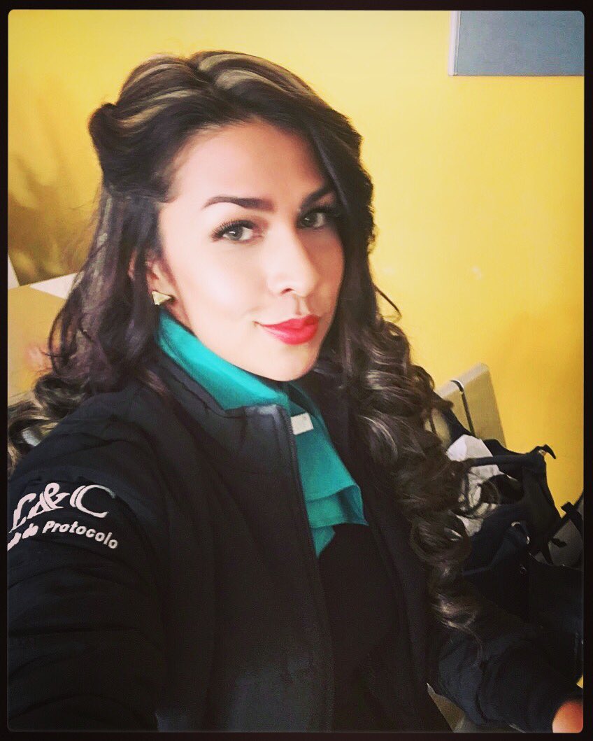 nenitaortiz208's tweet photo. Deséalo tanto que a la vida no le quede más remedio que dártelo, #trabajando #corferias #feriameditech https://t.co/l6rJg8zFiU