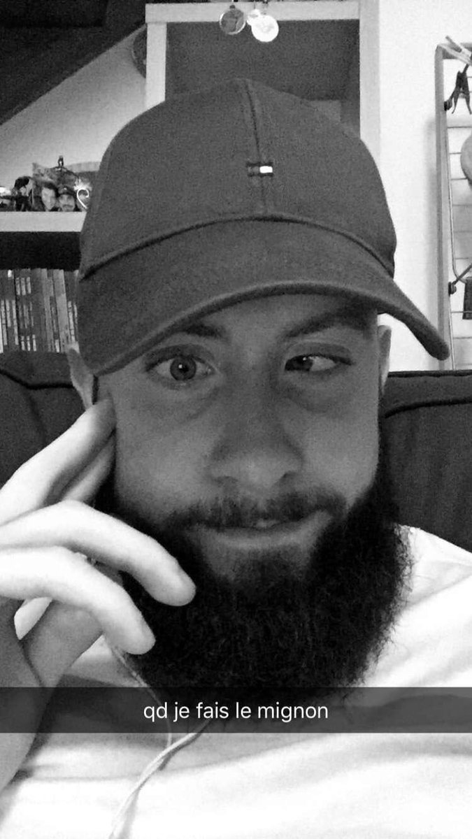 bxstivn's tweet photo. moi plus j'men fou plus j'suis heureux https://t.co/c1Aqb97kId