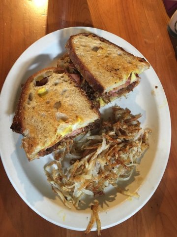 MagnoliaVT's tweet photo. Can’t get a breakfast like this just anywhere. https://t.co/OE35qLeJXK