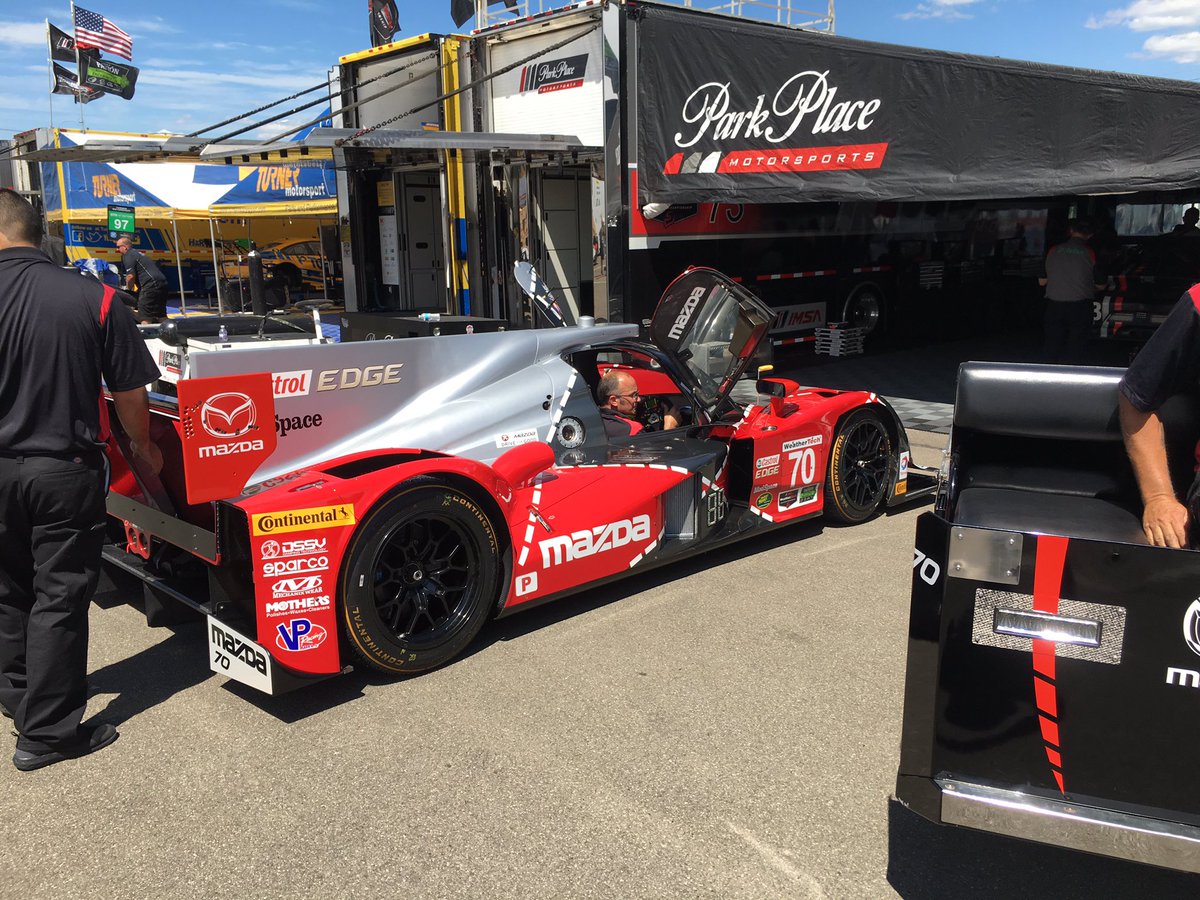 MazdaRacing's tweet photo. The No. 70 Mazda Prototype with similar livery is also a real beauty. #MRT24 #SoulRed https://t.co/F0V9kkF5nf