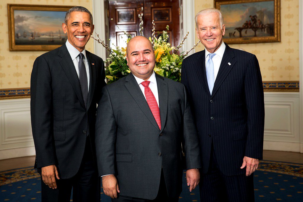 NeighborHOU's tweet photo. Congratulations, Terence O’Neill, recently honored by Pres. Obama for exemplary service to the immigrant community! https://t.co/ZKeTVh3iN4