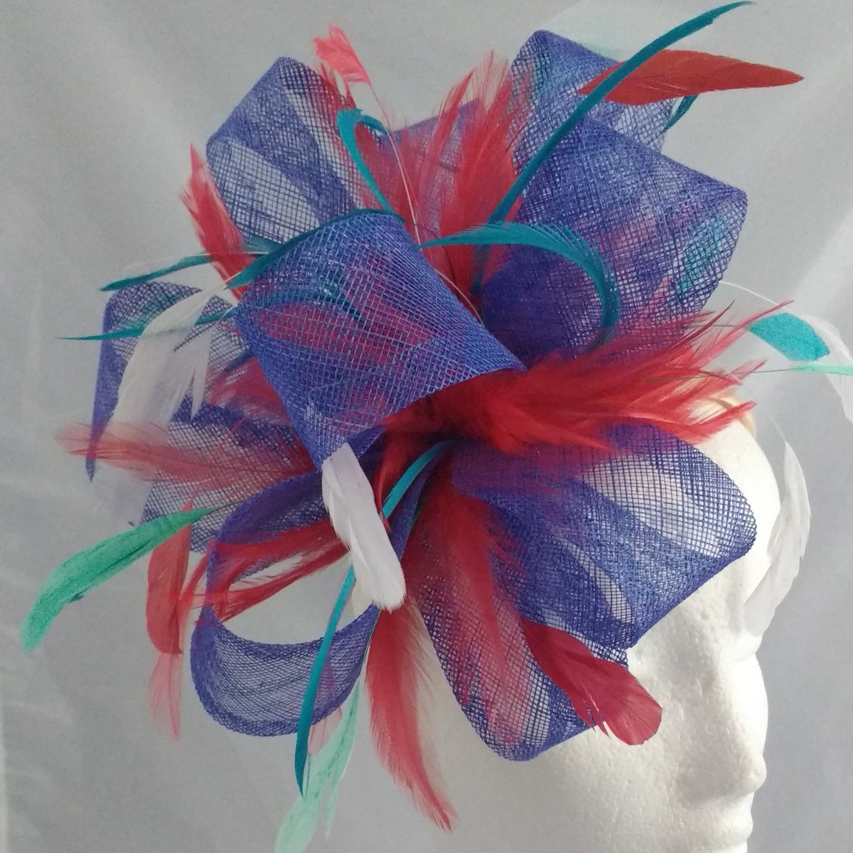 headwearbyclair's tweet photo. #fascinator #wedding #leedsretweet #leeds #fashionblogger #races #colour #Thursday  #ascot https://t.co/nBckpCW3d6