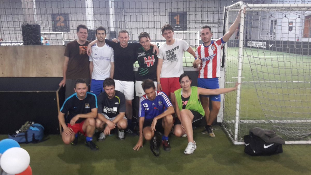 KzenRH's tweet photo. L'équipe @Kaizen_Sln au soccer 5. Bientôt en quart de finale de l'EURO 2016 ! Oui on y croit ! https://t.co/blzZGoreGK