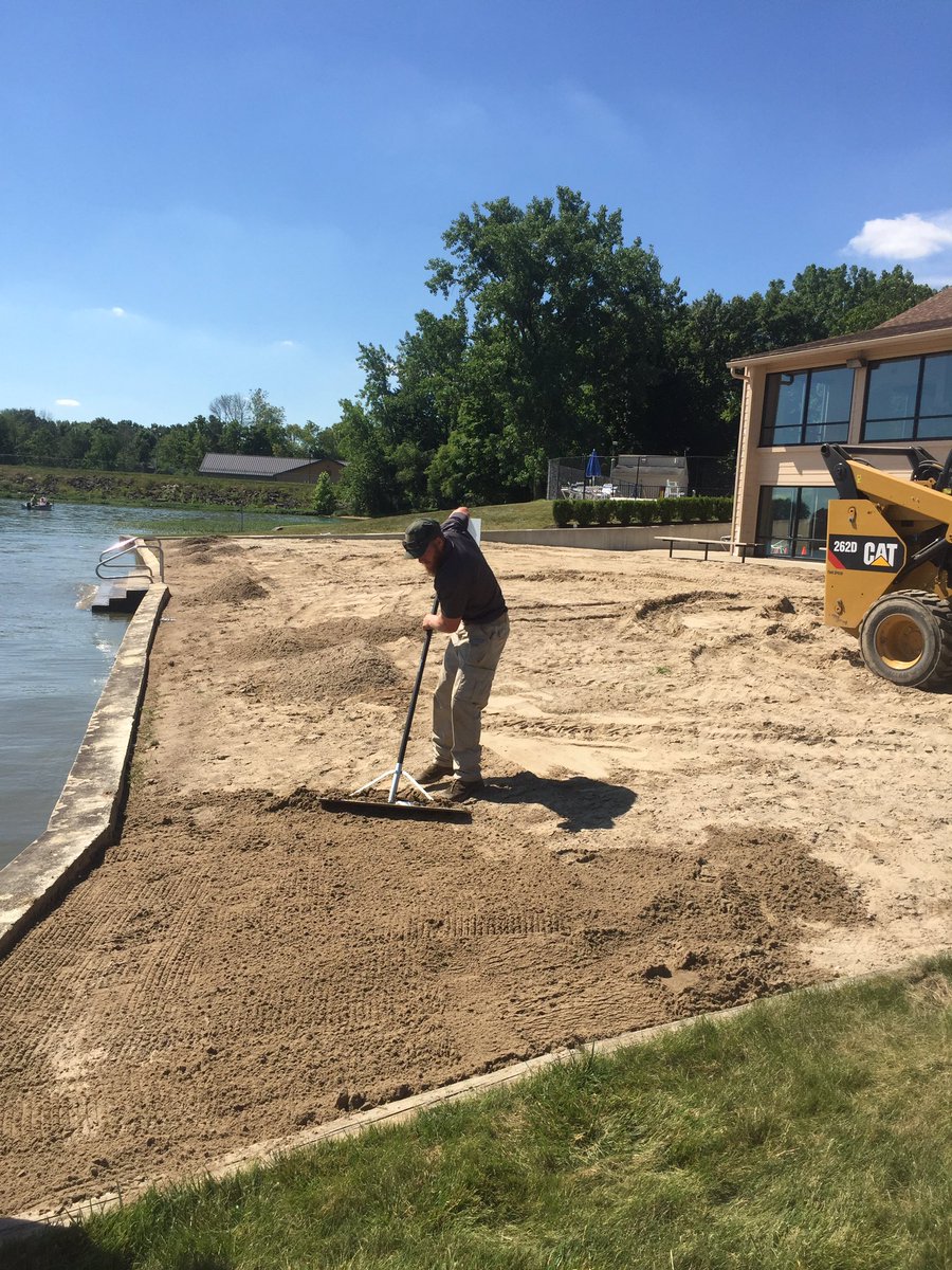 Mowtimellc's tweet photo. Life's a beach, and MowTime is just playing in the sand! No job is odd enough #MowTime https://t.co/xirQS48YYX