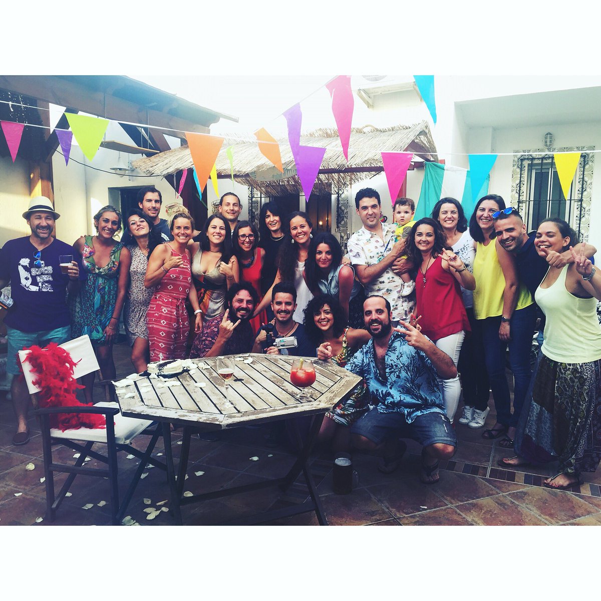 El_Kanka's tweet photo. Amiguit@s estamos preparando una sorpresita con este equipo humano de primera. No puedo contaros más! #Vivaybravo https://t.co/nj6uyIjK70