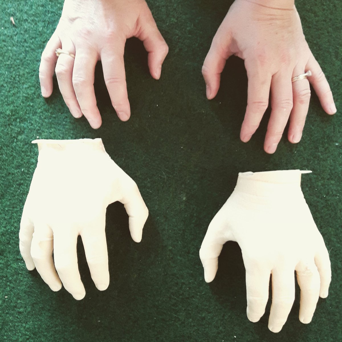 FeelingirieLeni's tweet photo. #bodycasting https://t.co/uu6U1V6y9M