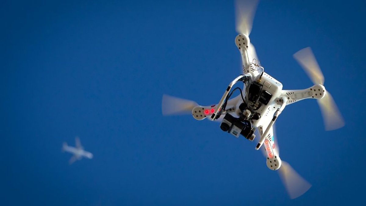 NWFlightSchool's tweet photo. #FAA looks to boost #commercial #drone use with new regulations https://t.co/yaaUlFZorJ https://t.co/SedCXvISds