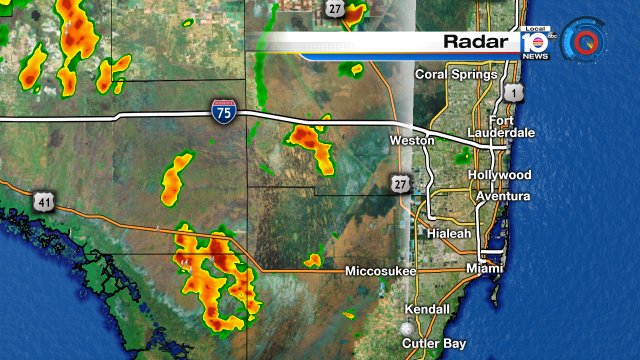 It's almost 3:30p.m. and most of the storms are west.  Still can't rule out a shower for populated areas of #SOFLO. https://t.co/5MciIkT7un