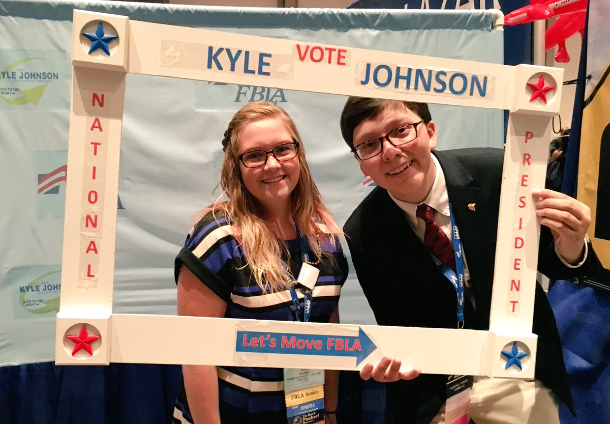 VoteKyleFBLA's tweet image. Come by, take a picture, and share a smile! #SteptoTheRightFBLA #NLC16FBLA