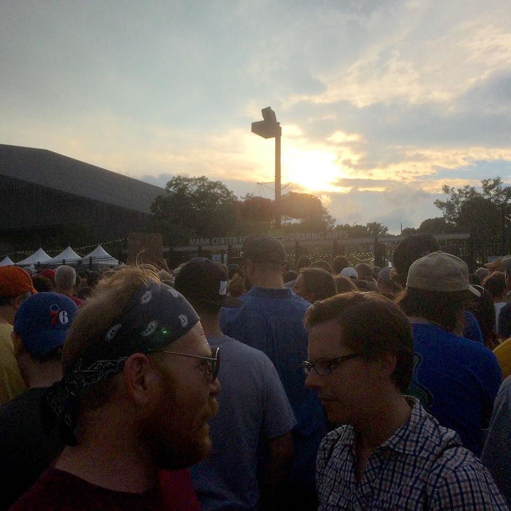mcbreartysean's tweet photo. #latergram #phish #manncenter @bmcbmcb @ginganinja368 https://t.co/FHd6FrTjaw