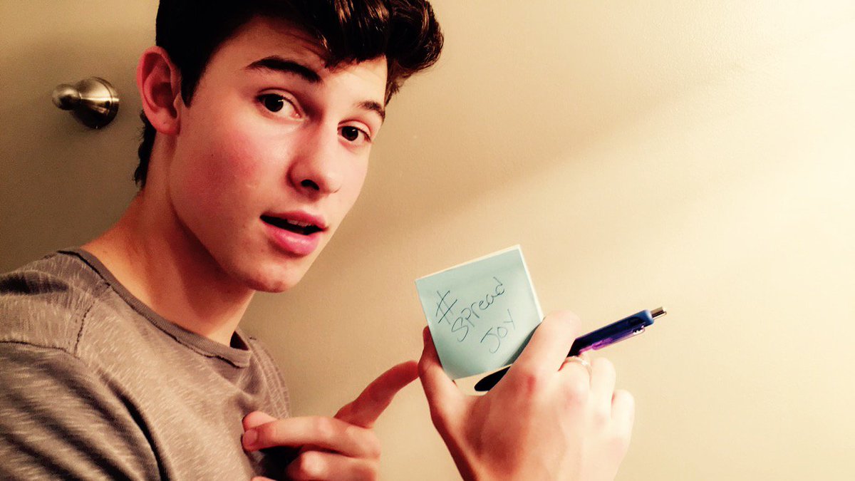 Teamin up with @Papermate to keep spreading positivity ! Share ur notes w #SpreadJoy &amp; go to spreadinkjoy.com