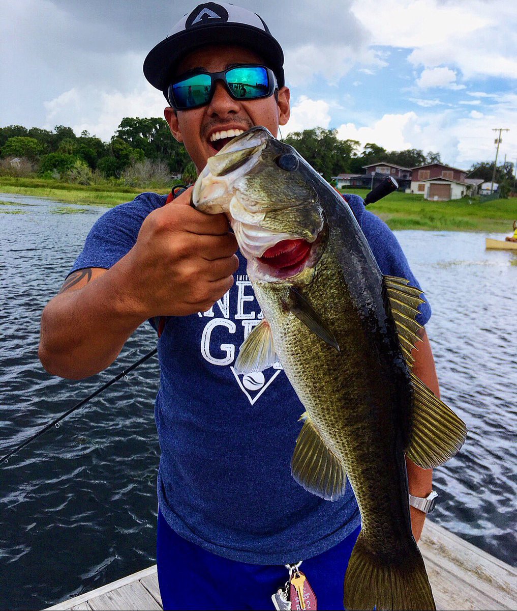 carloscoy5343's tweet photo. The wait was worth it!🎣😆 #FlyC16 #WeAreCrossing @herozerocomics @oa.zzz #IAmANerdOfGod #HeroZero #NameYourPower https://t.co/rIWR404GSW