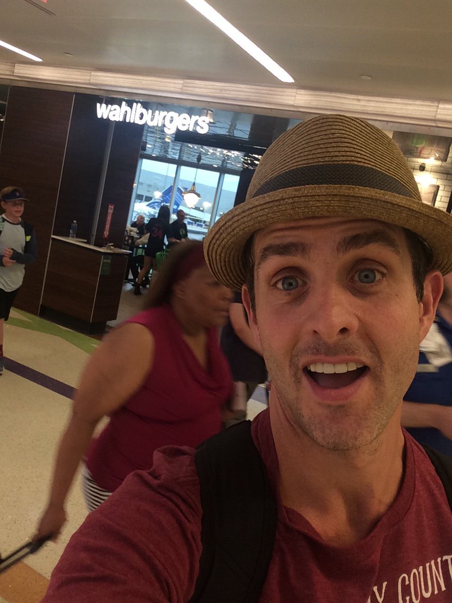DonnieWahlberg's tweet photo. Did I mention @Wahlburgers Logan Airport is ready for liftoff?
Just ask @joeymcintyre!
Coast to coast deliciousness! https://t.co/leyDhfuQ4Q