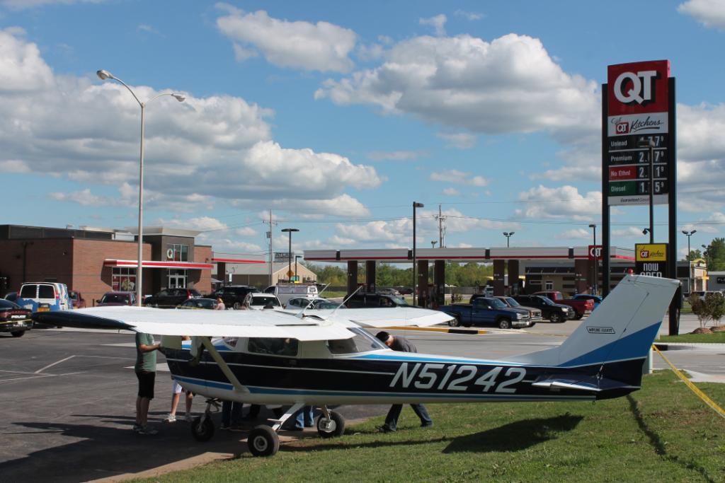 #ThatFeelingWhen you're flying your plane but you see a QuikTrip so you land to get a Big Q.