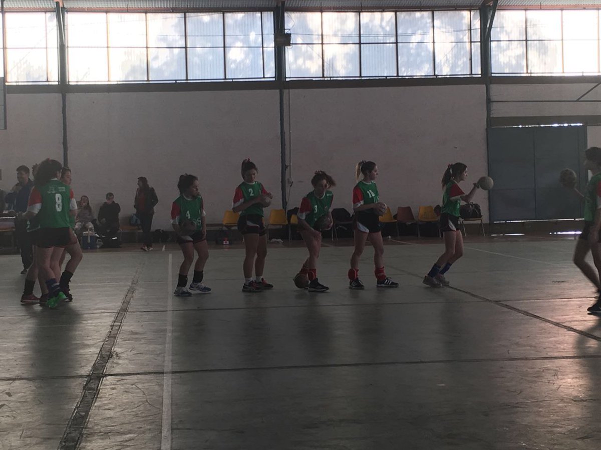 HandballUrquiza's tweet photo. ya empieza. #SanRafael16 #cadetesB CAGU VS CAOU https://t.co/i4NXhe5WC9