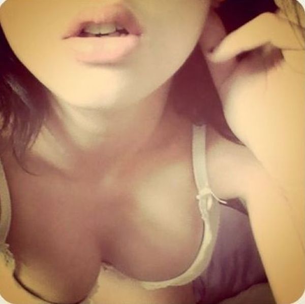 gretazart's tweet photo. #fun #Iowa I can satisfy you in bed. Push,don't be shy  https://t.co/PFjIWYAQP4 https://t.co/YxmxFR5JHi