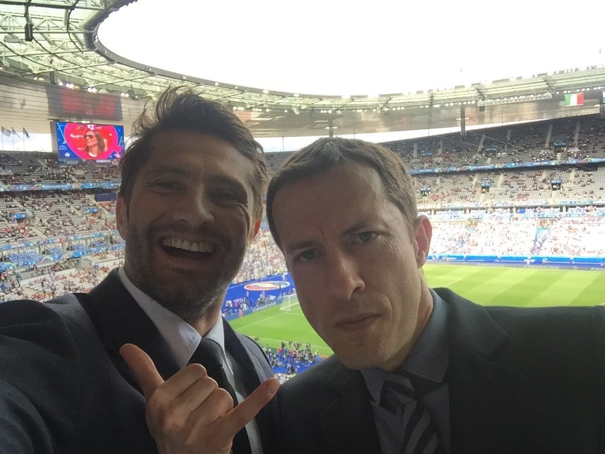Gotie29's tweet photo. On voit que Bixente revit depuis qu'il commente les matchs avec @gregmargotton. @BixeLizarazu https://t.co/CpQWrGqHUu