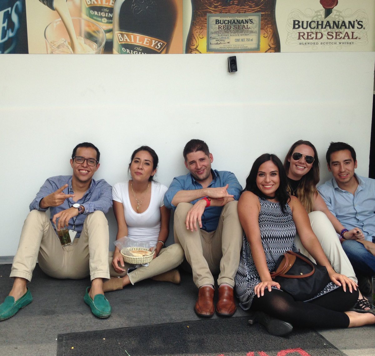 AsianBay's tweet photo. ¡Felicidades @Diageo_News ! #BunsLovers #ComidaChinadeVerdad https://t.co/X0uT5ew1rS