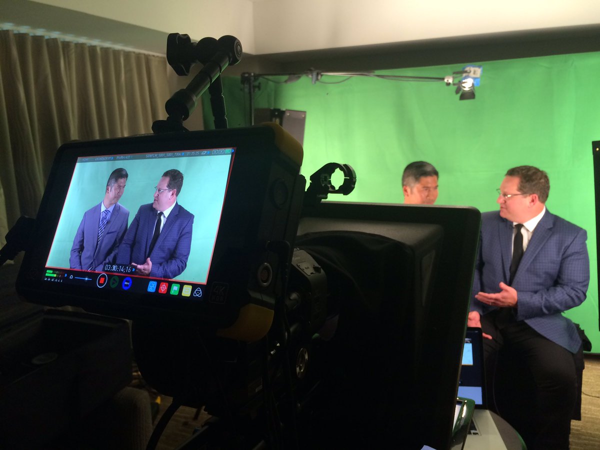 Watching #TeamBMC magic happen live! #AOA2016 <a href="/whitley_walt/">Walt Whitley</a> <a href="/iEyeDoc/">Andy Morgenstern OD</a> @EyetubeOD