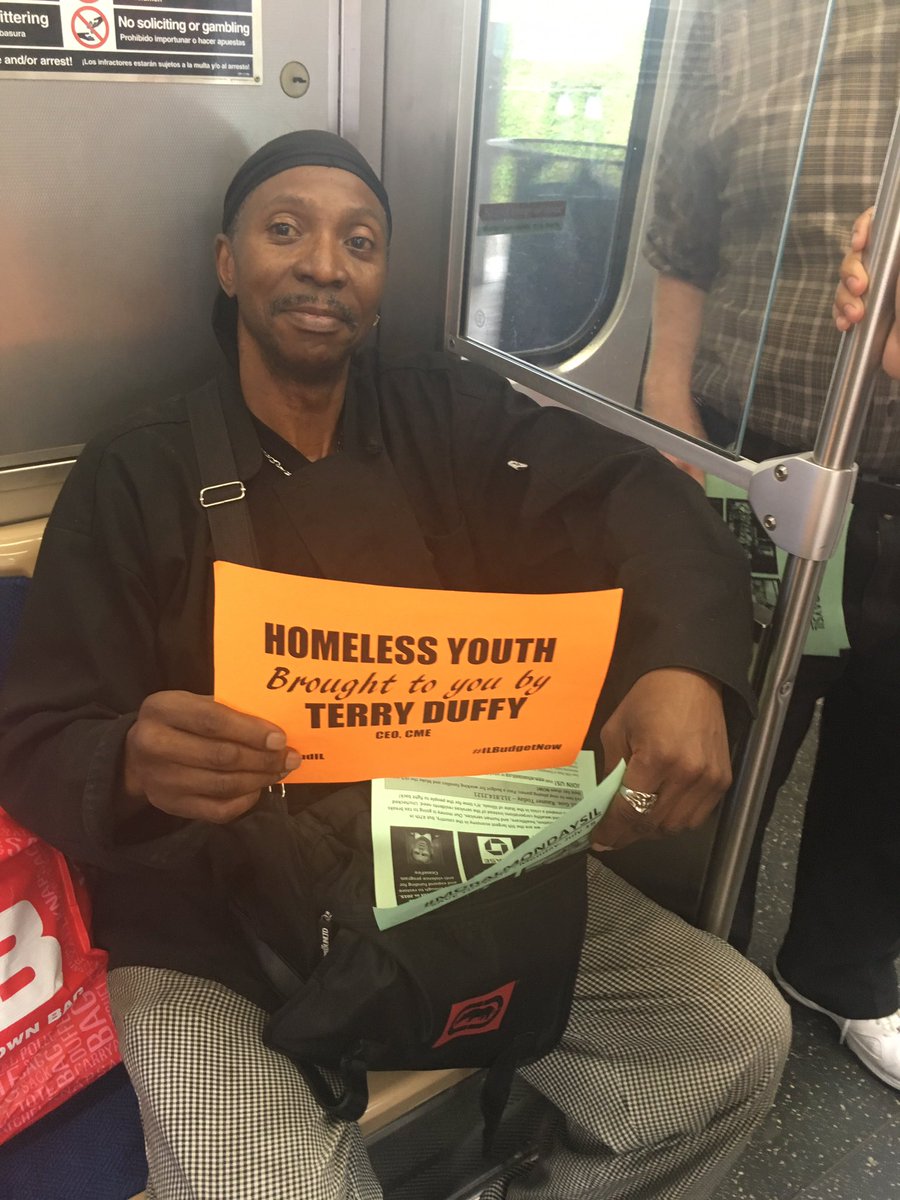 herstylishways's tweet photo. #traintakeover #ilbudgetnow #ilemergency #onenorthside #getloudIL https://t.co/Nc5hmOTiya