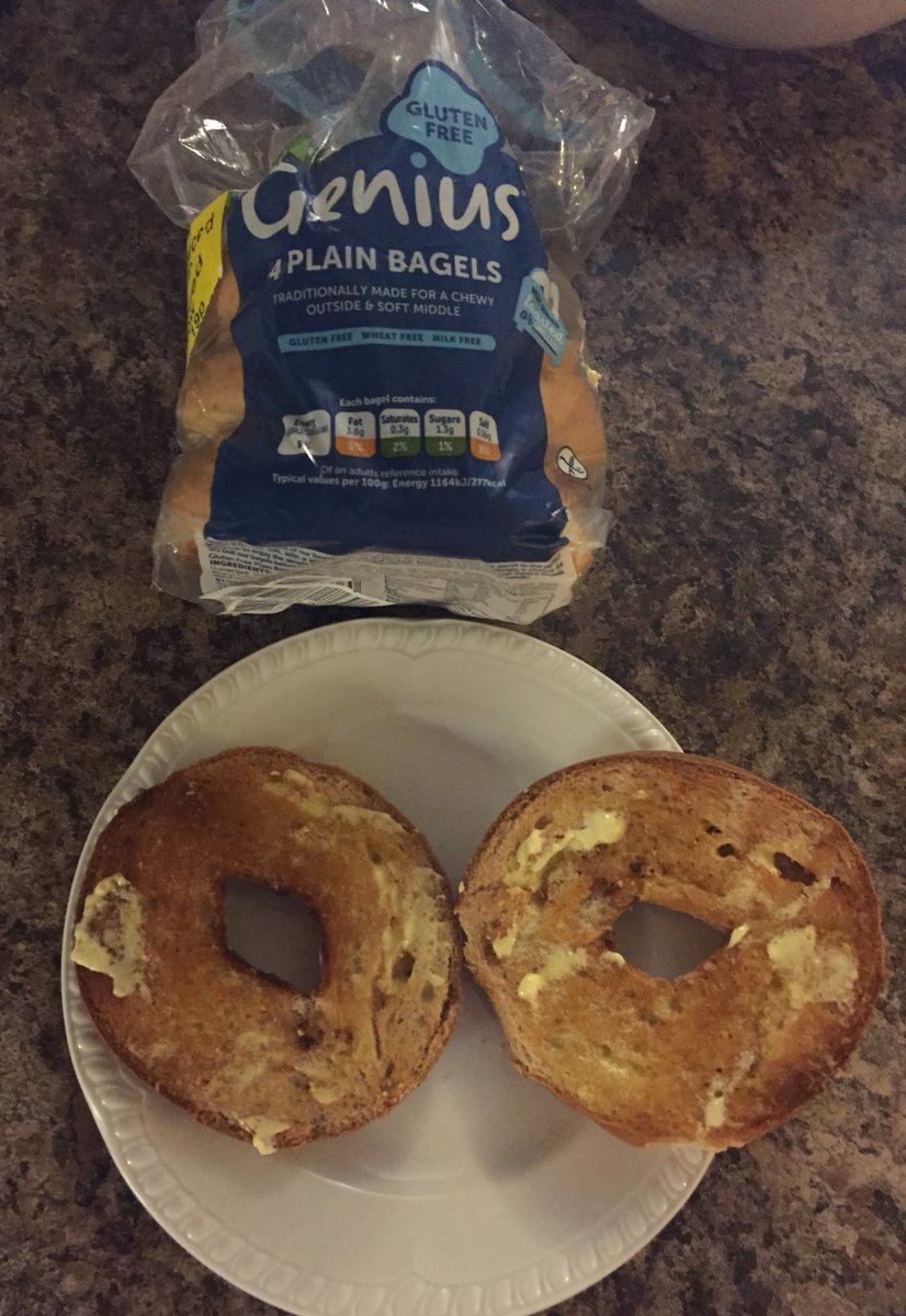 Jodieee21's tweet photo. Giving these a wee try @GeniusFoods - not had a bagel in forever!!!😍 Obviously lathered in butter!😉 #geniusbread https://t.co/eDSbWH3i5m