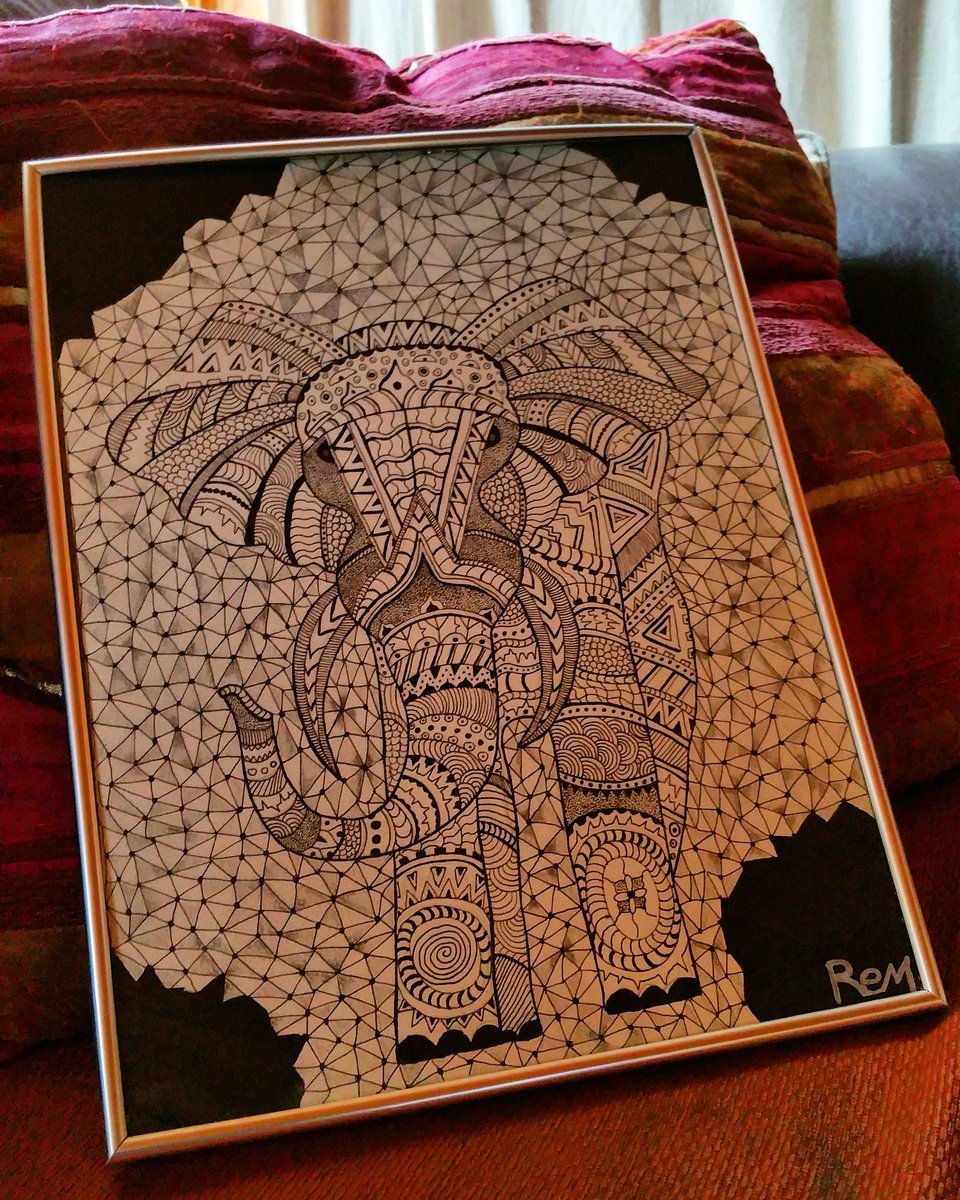 remirem2's tweet photo. #drawtogether #drawing #posca #mandala #drawing #art #artist #spyché #DrawMe https://t.co/2aZ4LDhE2p