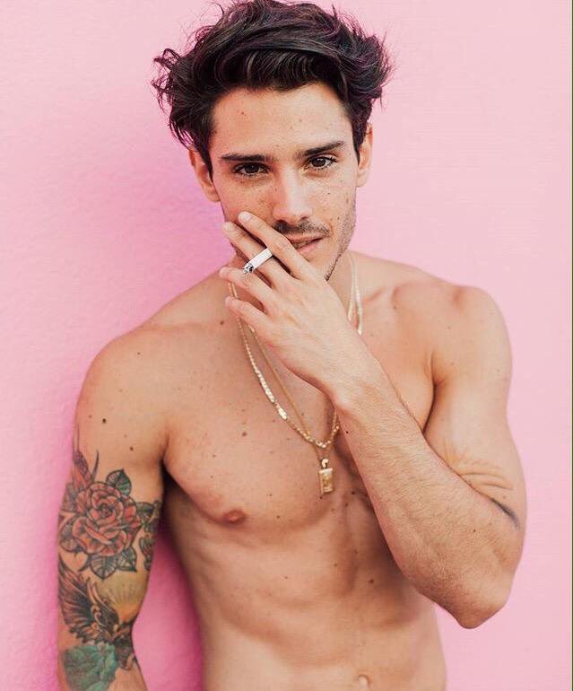 smhasher's tweet photo. shirt vs. no shirt https://t.co/8AmIhGREgC