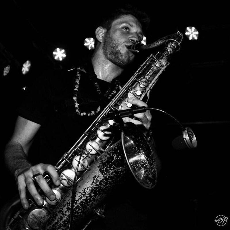 theluckychops's tweet image. HAPPY BIRTHDAY, @DaroBehroozi!!! Keep playing that sax, dude 😎 Guys, send him some birthday love ❤️❤️