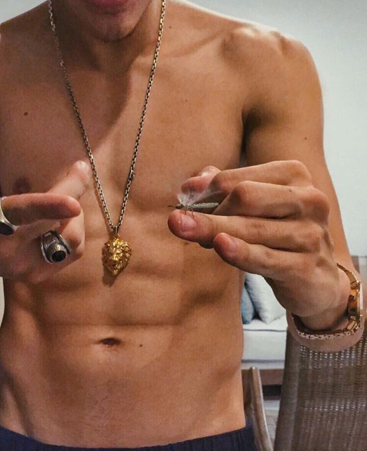 onefavs's tweet photo. @mariobautista_ LO LOGRAMOS!! Estamos muy orgullosas. #MarioBautistaDiscoDeOro 
Ahora entiendo todo  😏🛀 LO LOGRAMOS! https://t.co/fkemNdJg36