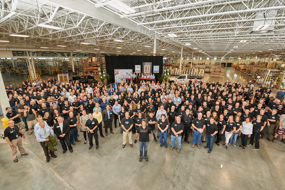 RbACorp's tweet photo. Our future is bright! We were excited to have so many here with us as we celebrated our ribbon cutting. Thank you! https://t.co/Opv5vehBRL