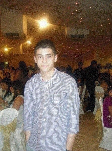 zlayoncee's tweet photo. 15) Zayn Malik https://t.co/q4uhdWy8Ty