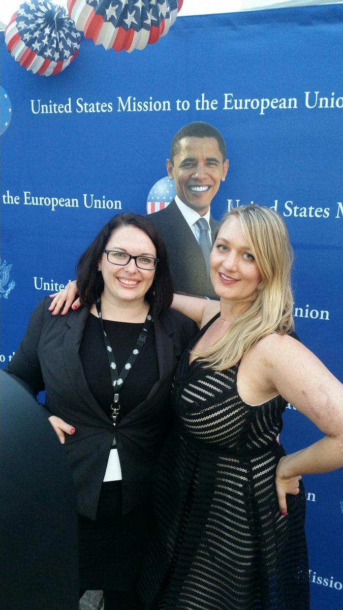 YPFPBrussels's tweet photo. Our exec @erasmustweetus + @BxlTrina were lucky enough to join @US2EU + @POTUS (or his likeness) for US independence https://t.co/r47ewgqI3A