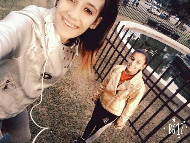 YuliiCornejo's tweet photo. Aca Con Ella Dia De Paseo Las Dos Juntas  #Amistad #Sj #Forever  @YamiiFox https://t.co/xoe4b2CArt