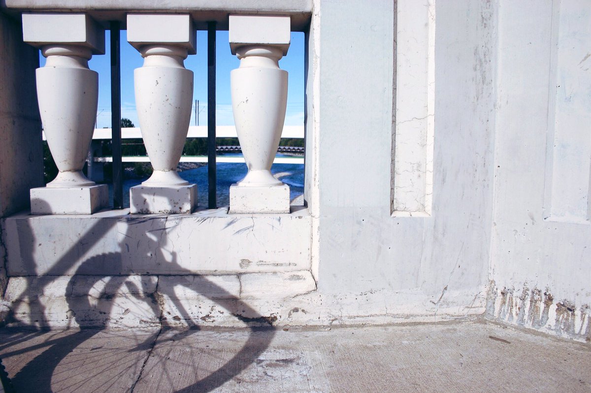 air_canada1's tweet image. Exploring my city with a side of creativity #ArtMajor #YYC