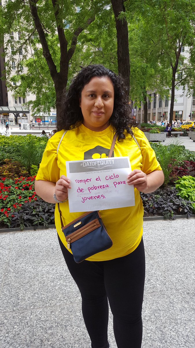 ChiEqualVoice's tweet photo. Sandy, a homeless youth worker and leader with @ChiHomeless #DayofEquity #ilemergency https://t.co/0gtdaAeCj7