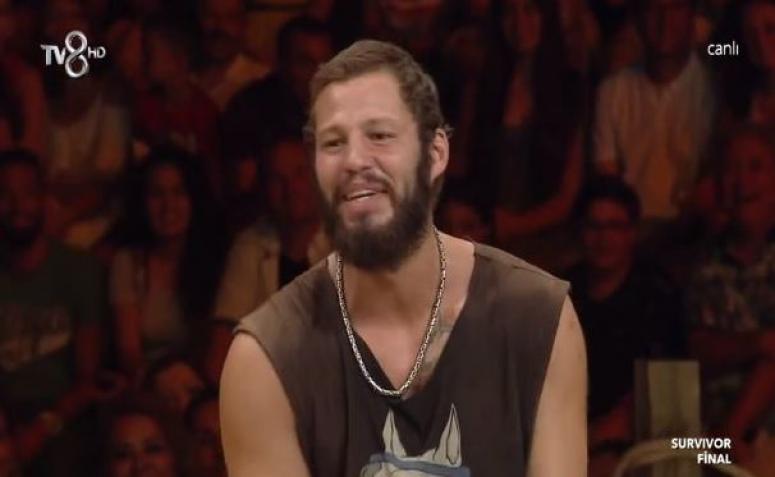 EkstraSonDakika's tweet photo. Survivor'ın galibi Atakan! https://t.co/CzCIMGPRi4 #MAGAZİN https://t.co/p6lies3tDk