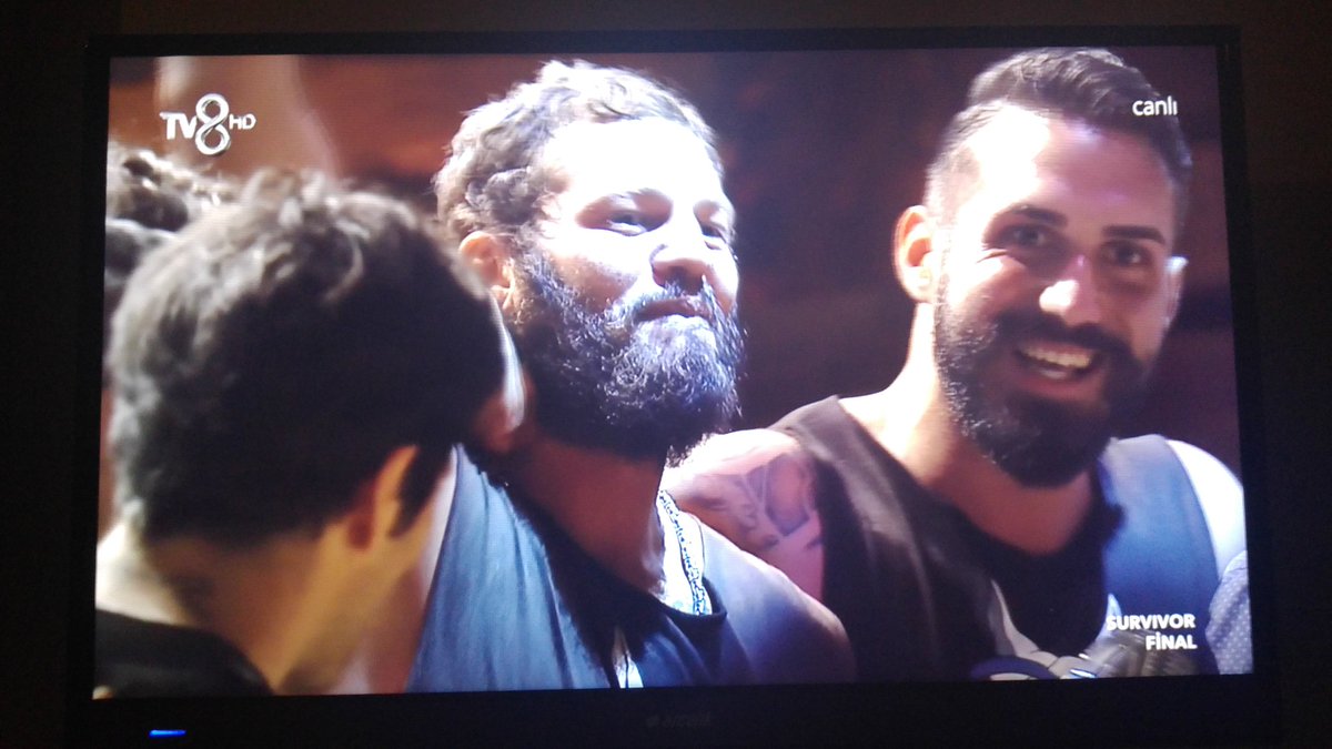 entarzzyorumlar's tweet photo. ŞAMPIYON AVATAR ATAKAN ULAN !!!
HERKESTEN ALLAH RAZI OLSUN🙏😌❤ #Survivor #teamavatar https://t.co/uOtHxQ94En