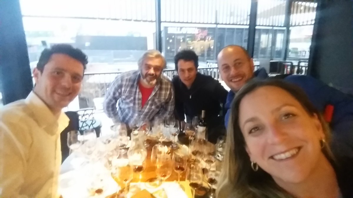 <a href="/AndesPlateau/">Viña Andes Plateau</a> <a href="/cavasreunidas/">Cavas Reunidas</a> <a href="/Barrica94/">Barrica94</a> no pudo ser mejor este almuerzo.  Que se repita. #abdesplateau500 y 700