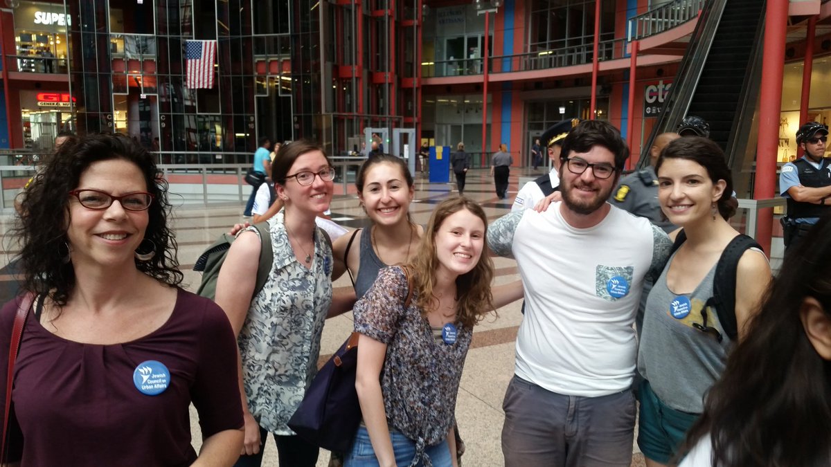 jcua_chicago's tweet photo. We're here with people across Chicago because we're entering year 2 with no budget #ilemergency https://t.co/OifhPphzmj