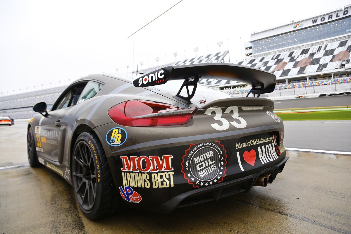 MotorOilMatters's tweet photo. Tmw 11am EST catch MOM's Facebook LIVE session at @WGI w/@CJWilsonRacing &amp; @DarthCayman: https://t.co/bTgSYJhOrK 🏁 https://t.co/fPOK84GP54