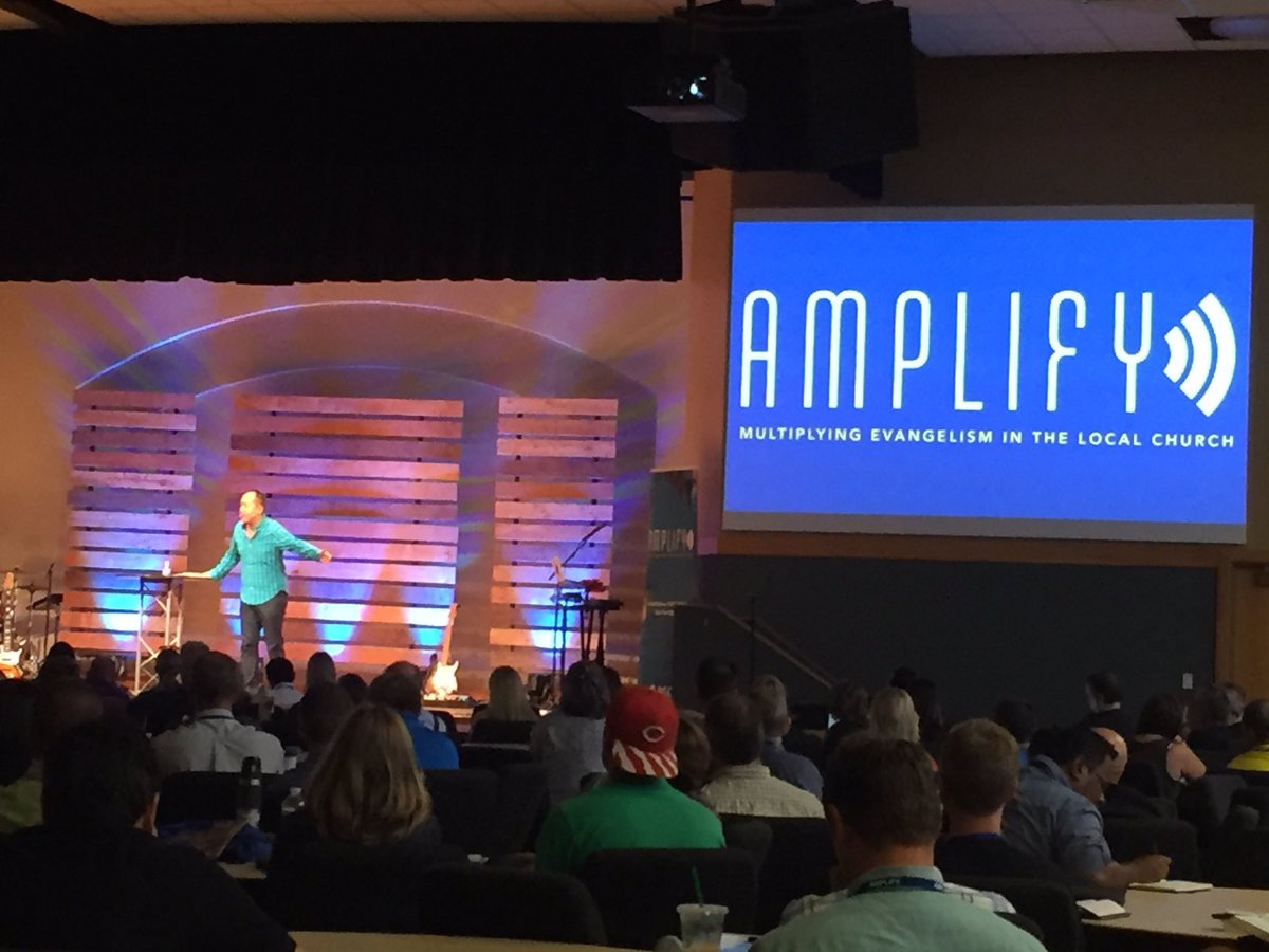 sendchicago's tweet photo. @BelovedChurch pastor/church planter David Choi encouraging leaders that prayer is primary to evangelism #amplify16 https://t.co/oRW2rL4p4E