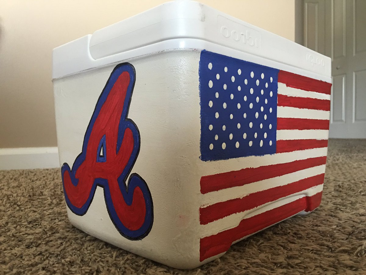 JoseDChacon4's tweet photo. I made this @Braves cooler for my dad as a Father's Day gift #DearOleDad #BravesCountry https://t.co/m2v5MsjnvB