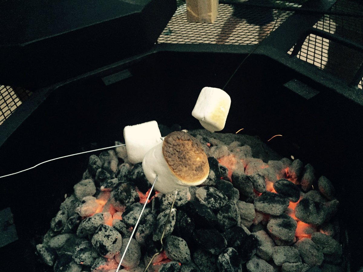 grillmarked's tweet photo. S'mores!! What's on your #grill #thisweekend? Share your #recipes on https://t.co/bgSyrWFUOK!! #4thOfJuly https://t.co/kKN7Lxbkqs