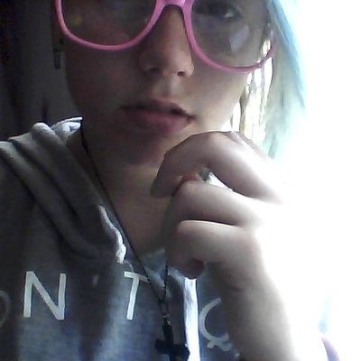 jacetyde's tweet photo. Sarah was here, ily freckles😍😘💕 https://t.co/ygGwkALAjI