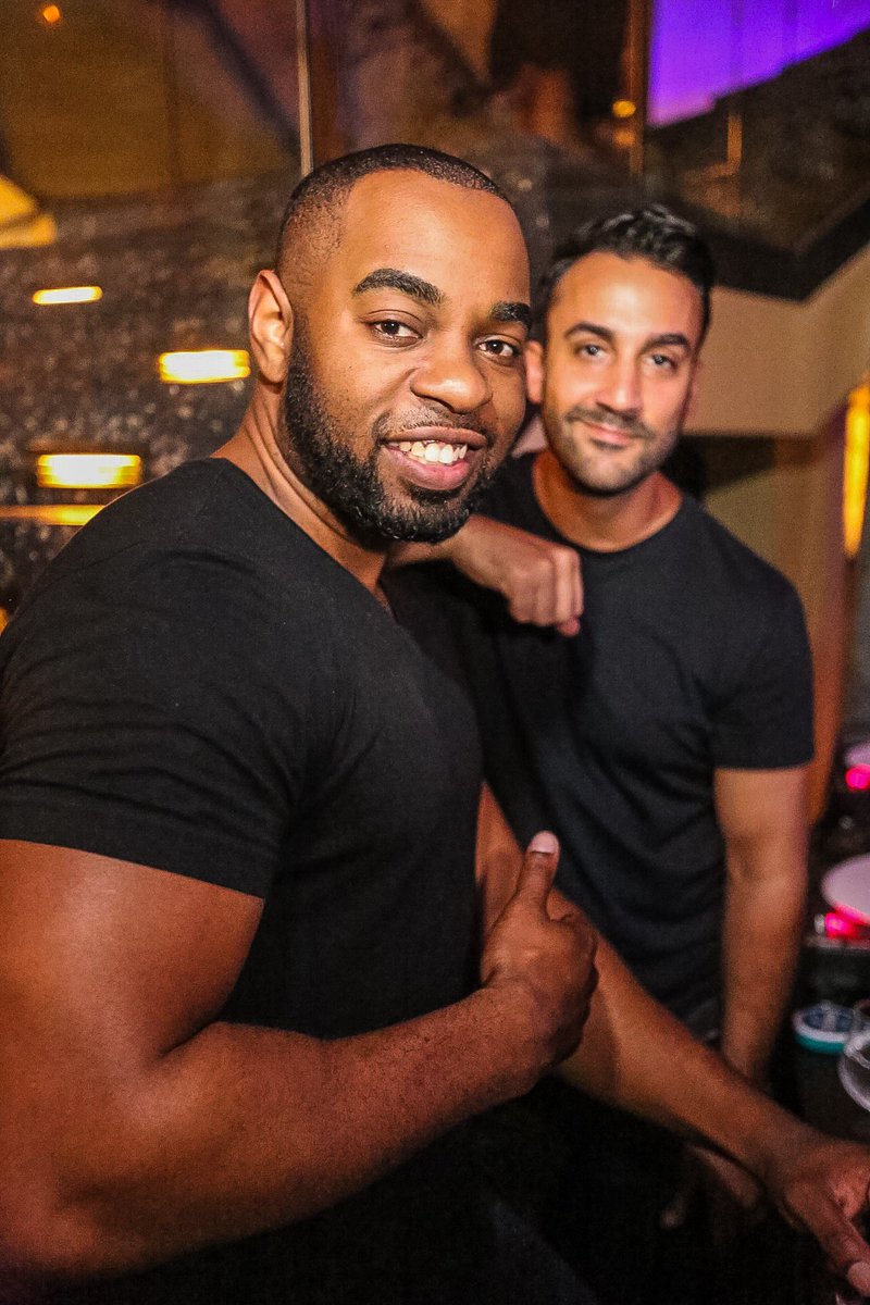 DJCribb's tweet image. Rockin with @chachiofficial tonight @vistaloungemohegan special performance by @rozessounds!!